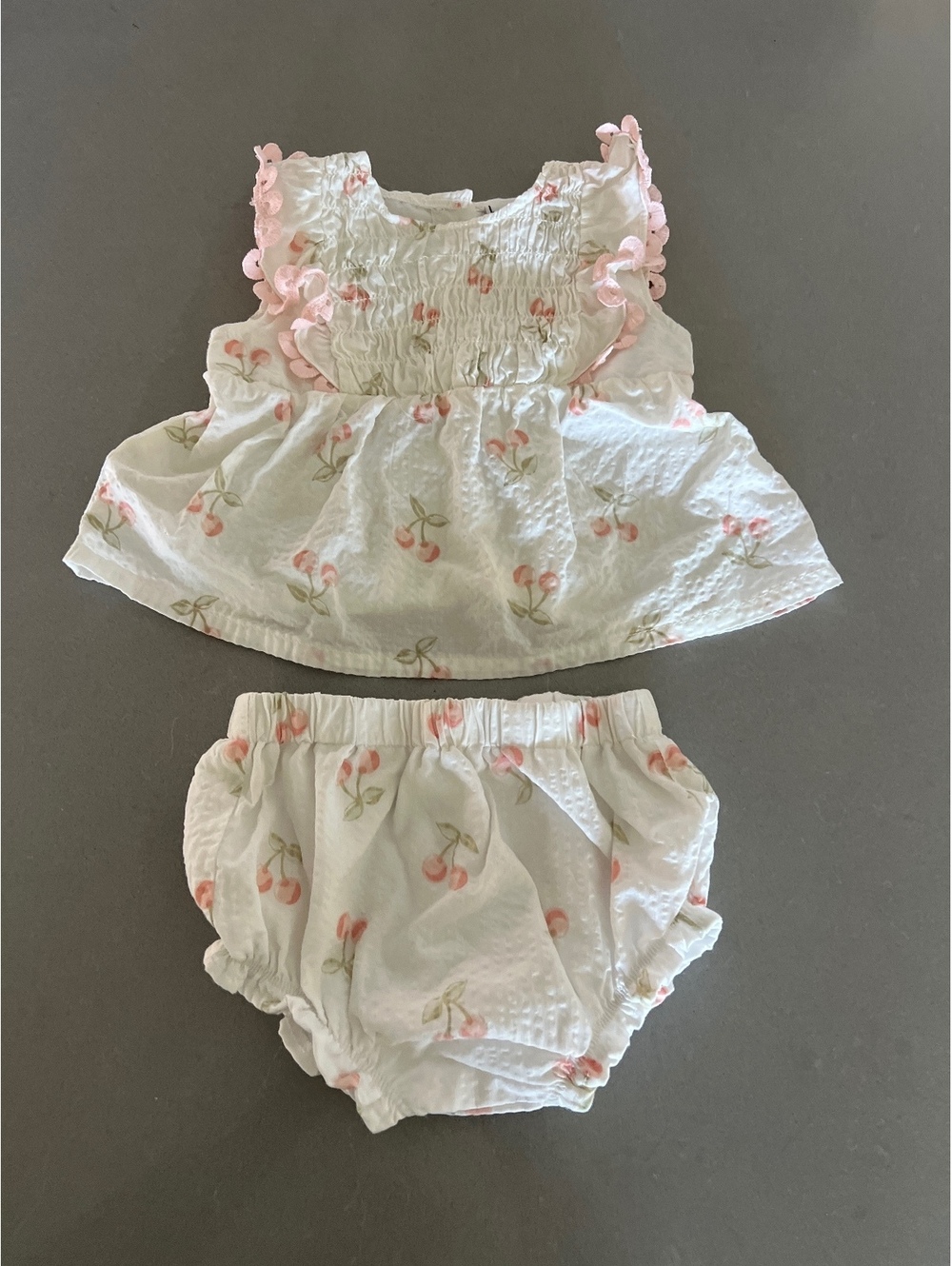 Nicole Miller New York Baby Girl Cherry Print Top and Bloomers Set 6-9M
